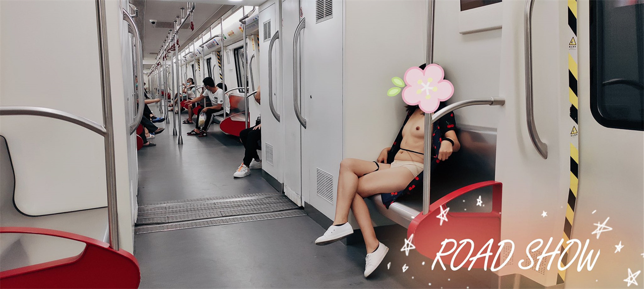 露出女神【RSW-rdshw88】目测是个人妻，各种大胆人前全裸露出，作品虽然不多，但贵在精良！看图说话