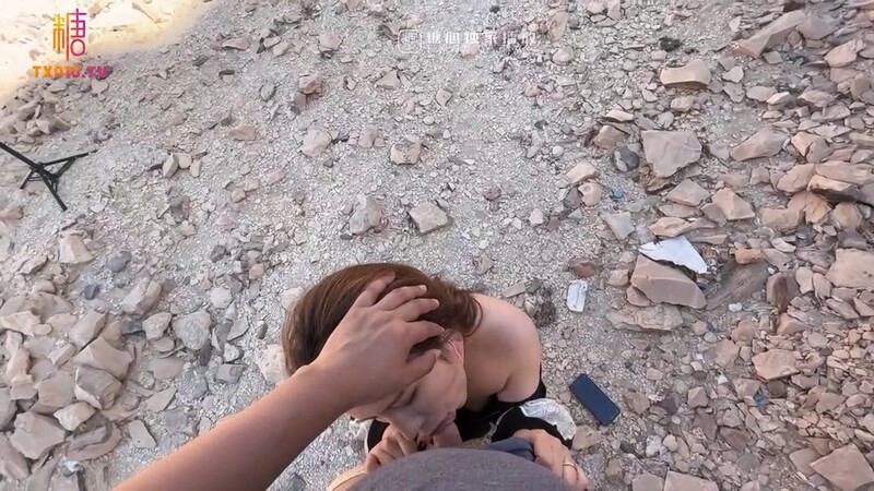 【反差婊女神】美杜莎 寂寞少妇户外旅行露出手淫 野战口爆 被有妇之夫爆肏浪声淫叫 榨汁喷射蜜臀做完还想要[472MB/MP4/28:23]