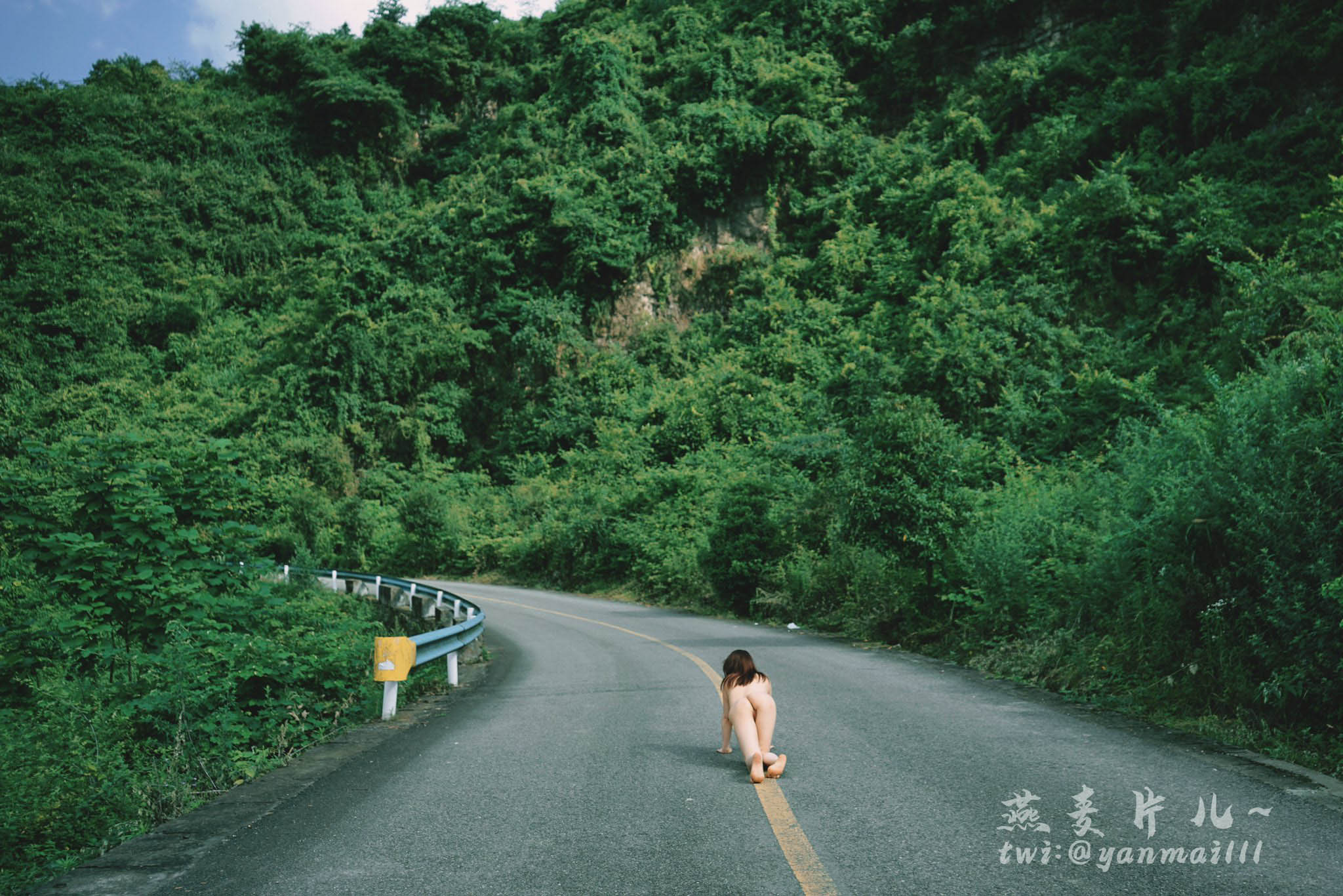 艺术与情色的完美结合『燕麦片』写真大片，被清欢姐绑住欺负啦，难受的不停求饶，解开后双腿止不住颤抖