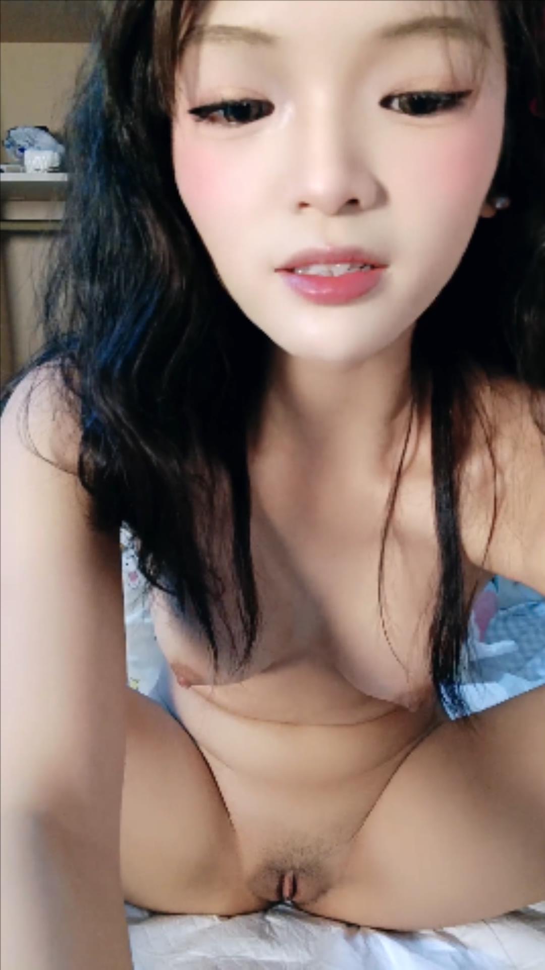 【你脸红了】可爱女学生! 道具自慰 淫水狂喷 害我狂撸 [5.31G/MP4/05:00:00] - 截图11