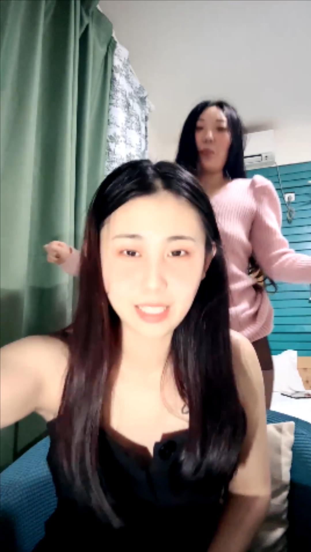 乖乖女 【桃乐丝桃桃】 闺蜜同筐 道具自慰 喷水不止 [5.3GB/MP4/05:00:00] - 截图14