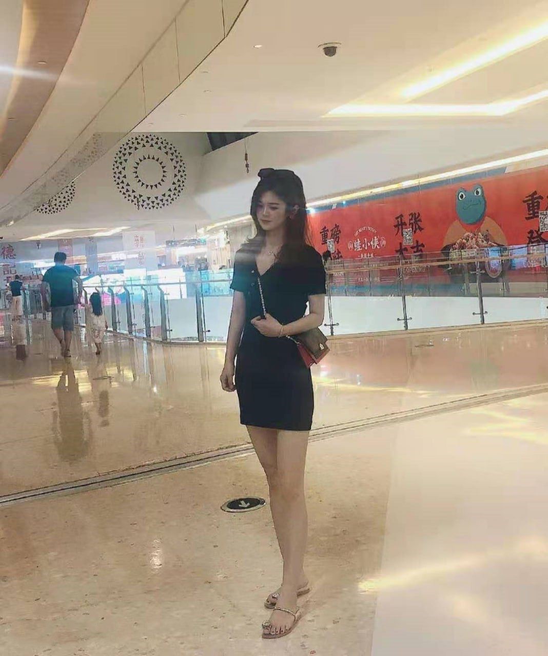 广东省河源 「胡Y梅」 富婆姐姐爱上我 陪富婆姐姐一晚一万块 性爱视频意外流出 - 截图3