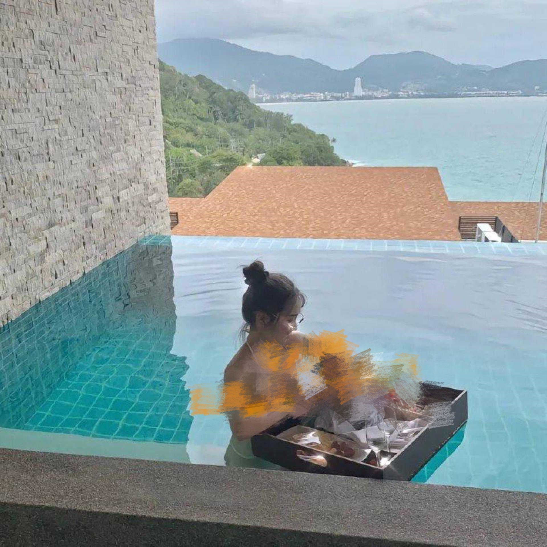 曝光上海浦东反差婊 李思彤 下海做高端伴游 被金主爸爸无情的调教! - 截图3