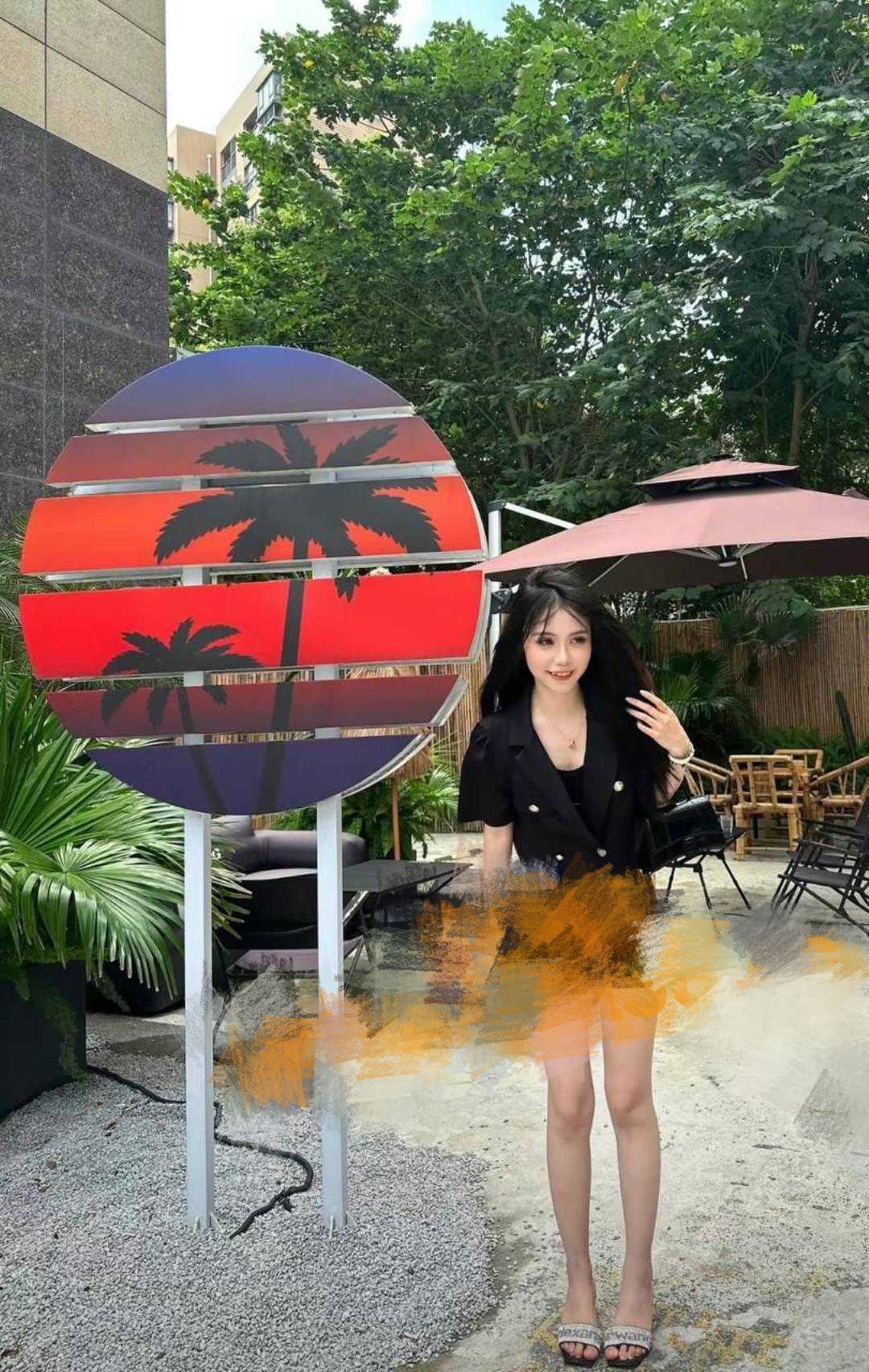 曝光上海浦东反差婊 李思彤 下海做高端伴游 被金主爸爸无情的调教! - 截图6
