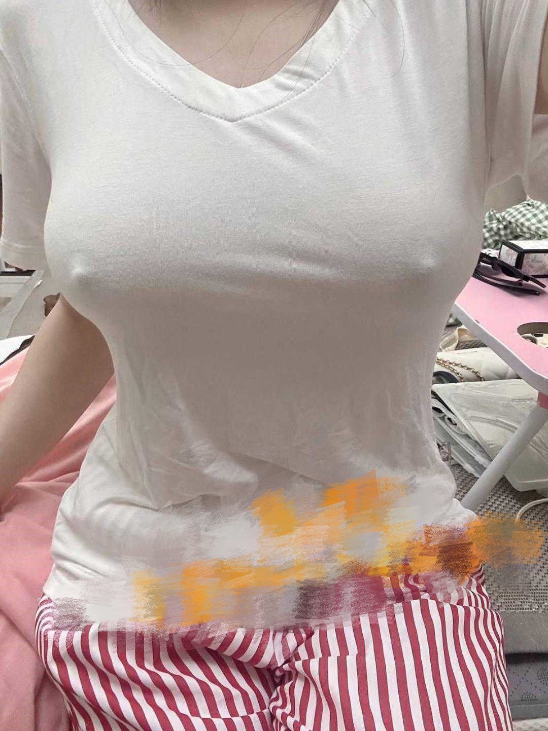 曝光上海浦东反差婊 李思彤 下海做高端伴游 被金主爸爸无情的调教! - 截图7