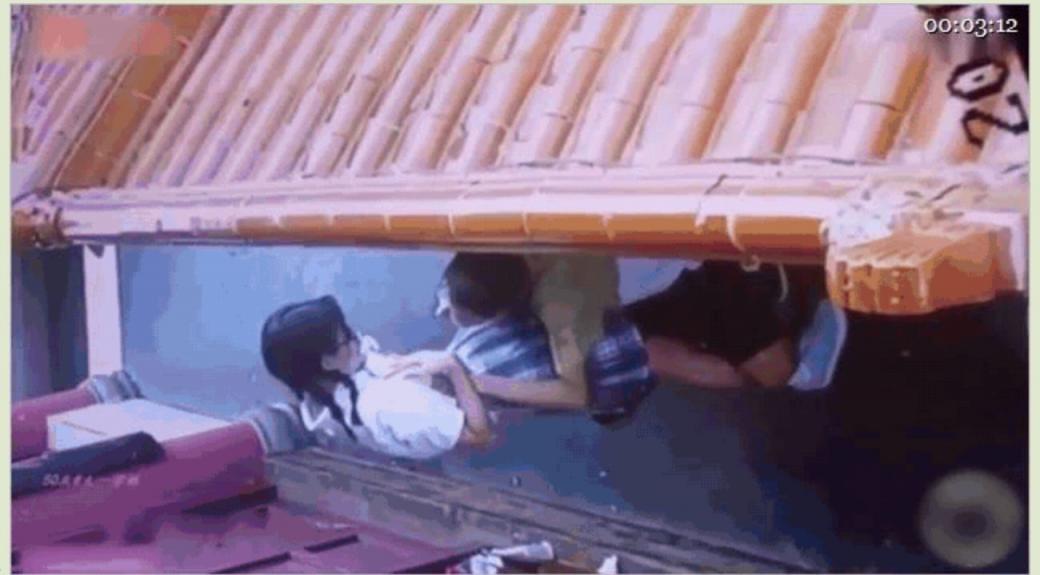 河南实验中学校服眼镜女柯晗星事件,因跟男友监控下偷情,被保安视频威胁开房数十次,最后视频曝光 - 截图7