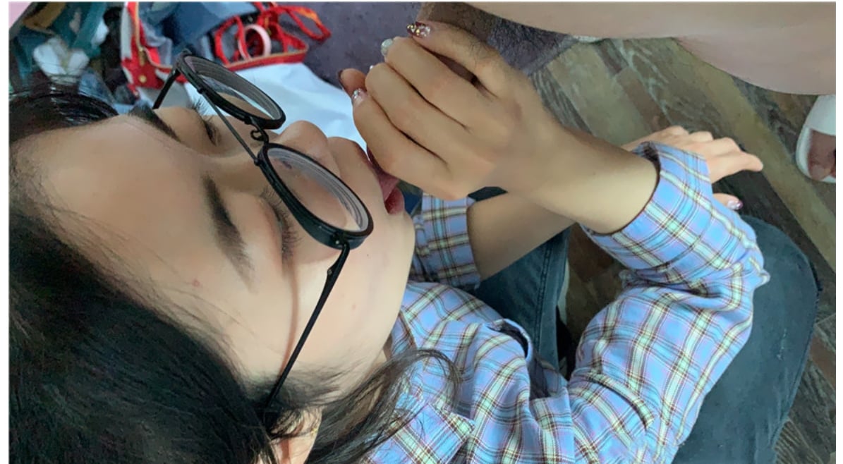 百D云泄密眼镜美女和男友之间的私密遭曝光 - 截图4