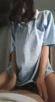 穿着校服的小可爱00后同学青春活力花季美少女 偷偷和学妹在教室走廊做爱，结果太刺激秒射啦～还得是00后会玩 - 截图12