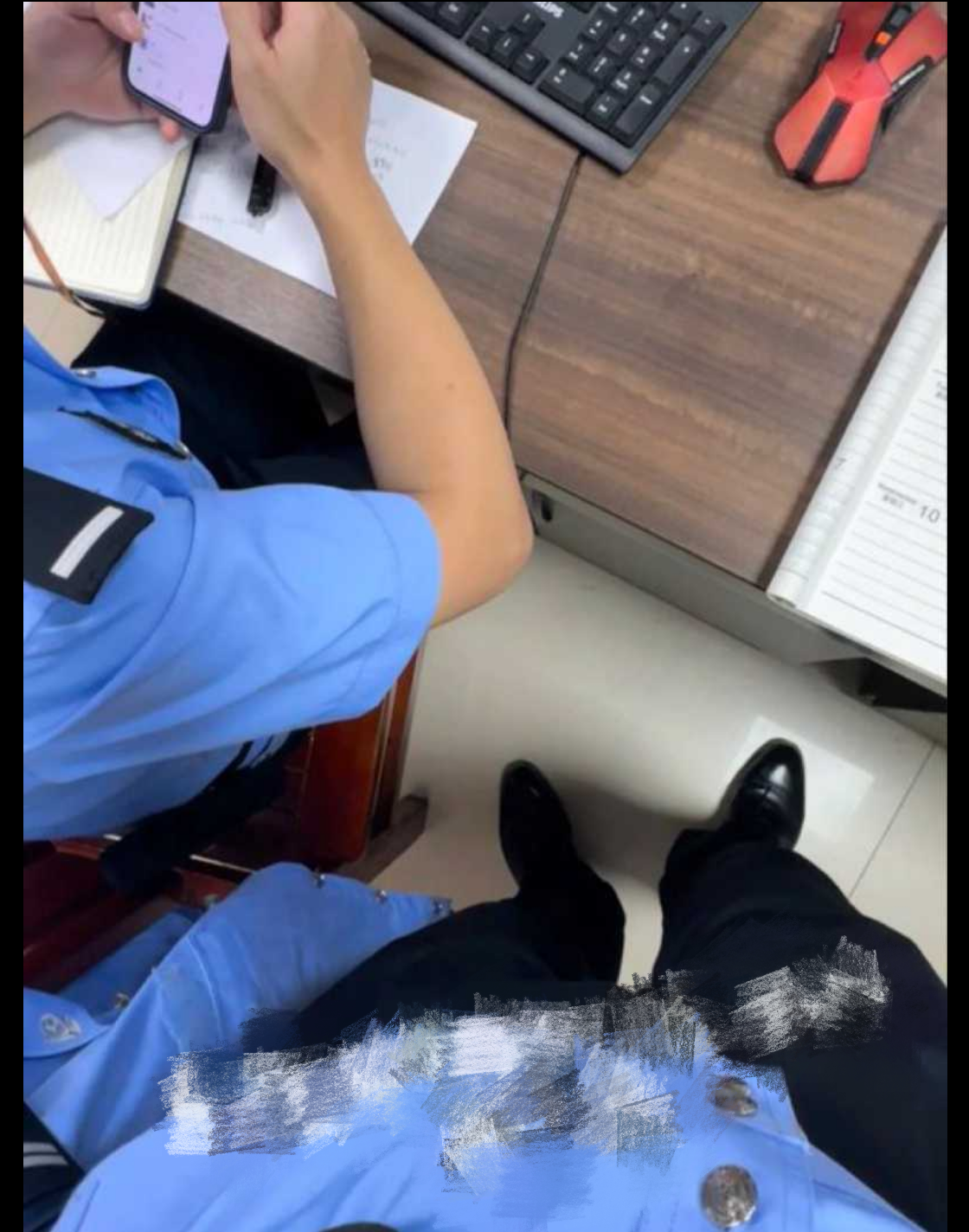 派出所淫魔!禽兽民警推特匿名发布大量和女警性爱视频 以及偷拍派出所内女警日常的照片视频 配文不堪入目 - 截图20