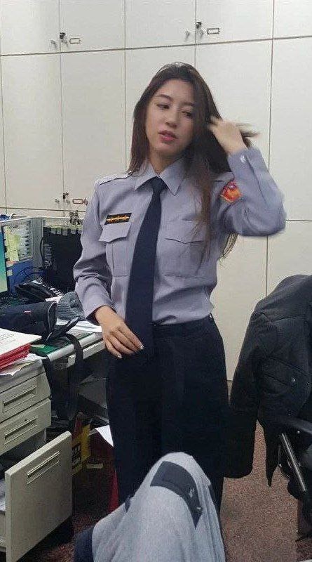 台W 新竹 女 警 潘芊妤吃瓜 跟警 花张津 瑜有的一拼 极致反差婊 - 截图10