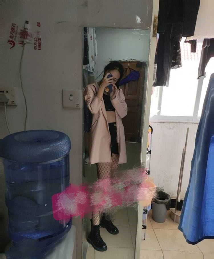 贵州师范大学田学姐~课余时间赚外快 认真吃鸡的样子真迷人呐! - 截图2