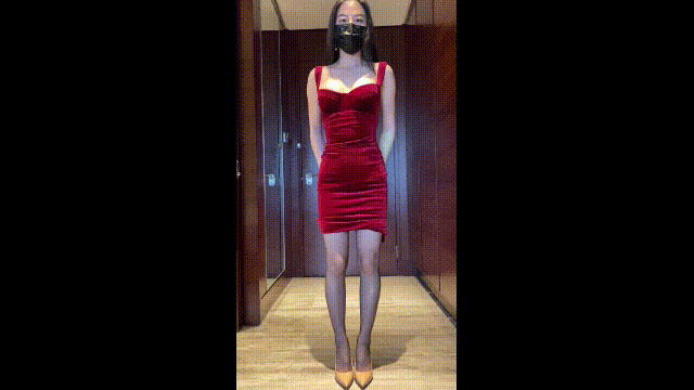 ☀PUA摄影师,模特群约拍身材苗条长发气质美女,一字马坚挺美乳,想要合作,需要潜规则,看表现,对话精彩 - 截图1