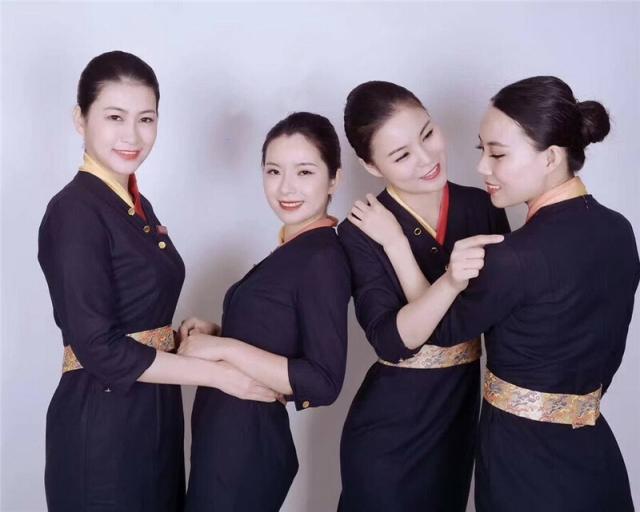 震撼福利✅超强✅乱L真实原创海神【爱姐姐爱表姐】乱伦记录,干了表姐又把大波舅妈拉下水,疯狂又刺激 - 截图8