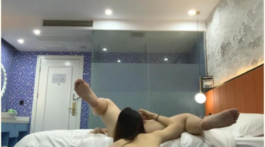 家庭乱L强J刚刚离异身材丰满的小姨妹 - 截图5