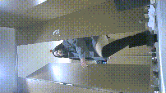 大神潜入商城女厕全景后拍多位高颜值美女各种极品嫩鲍鱼