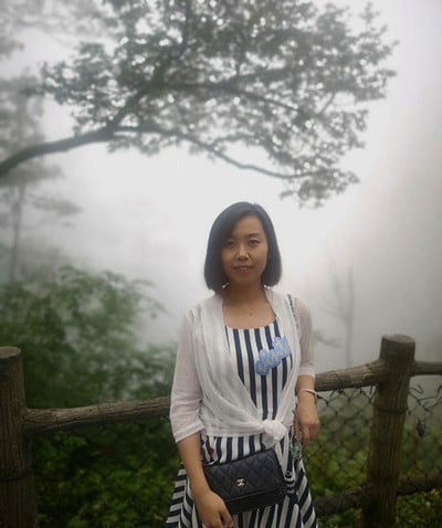 广东极品骚妻莉莉被多人捆绑轮操彻底玩坏三洞齐开狂干潮喷 菊花灌尿跳蛋塞逼 淫欲爆棚！